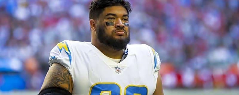 Steelers Bring Back Massive NT