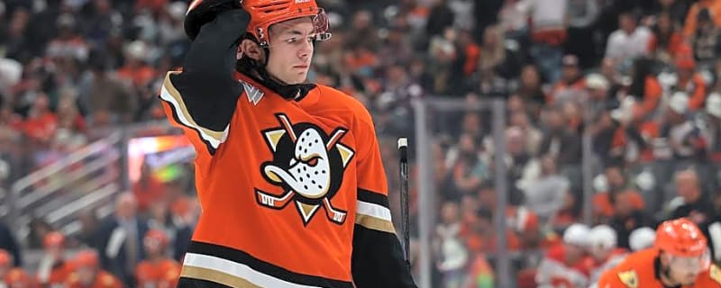 House of horrors no longer, as there were more schmucks than Ducks in Anaheim's loss to the Flames