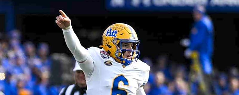 Pitt Falls to East Carolina in Ugly Bowl Loss