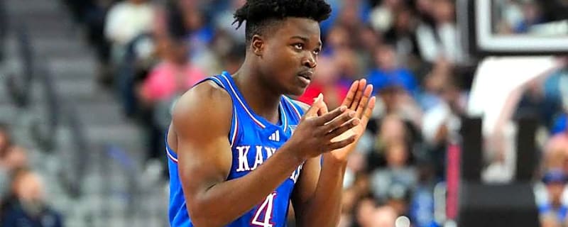 Kansas Basketball&#39;s Rakease Passmore Commits to New Program