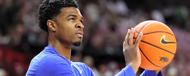 Mark Pope revealed Otega Oweh played through injury against Arkansas