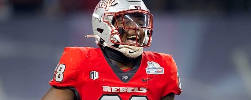 Linebacker Marsel McDuffie Named UNLV Rebels On SI Defensive Player Of The Week In Week 7