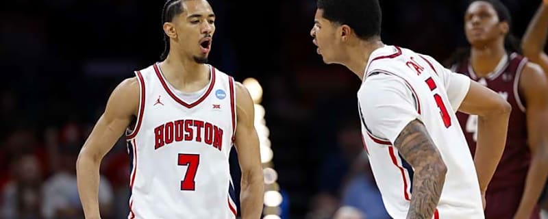 Houston Rolls Into Sweet 16 With Blowout Win vs. Texas A&M