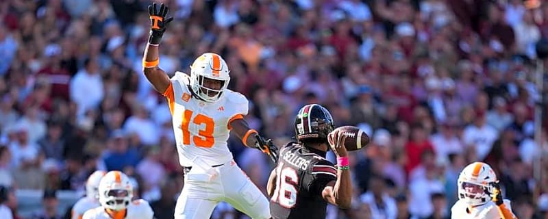 HALFTIME UPDATE: South Carolina Gamecocks Trail Vols, 21-17