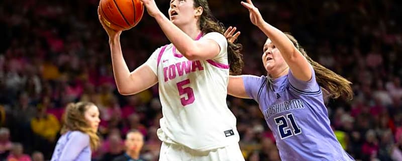 Iowa Center Named to Naismith Late Season List