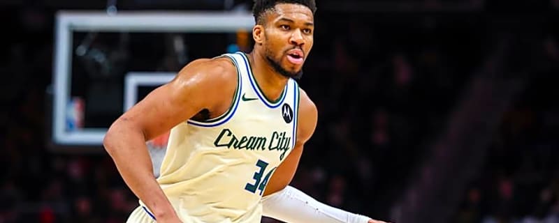 Nets Reportedly Inquired About Giannis Antetokounmpo Ahead of Trade Deadline