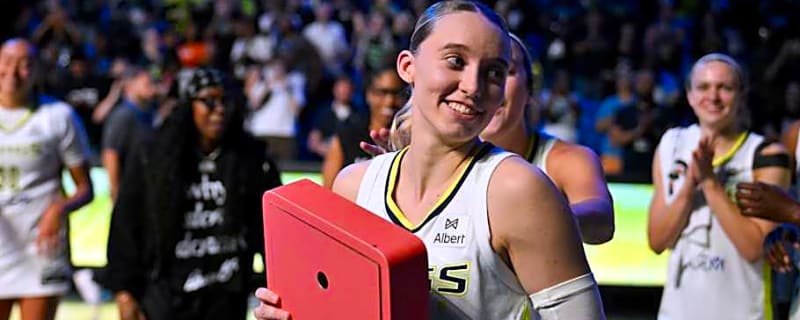 UConn Legend Paige Bueckers Adds First WNBA Award