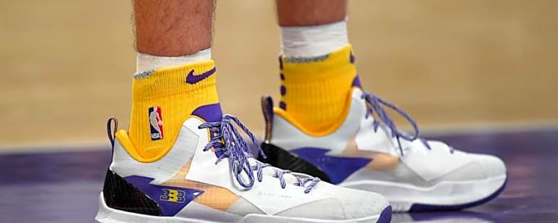 Kobe Bryant Warned Lonzo Ball About His Sneakers in 2017