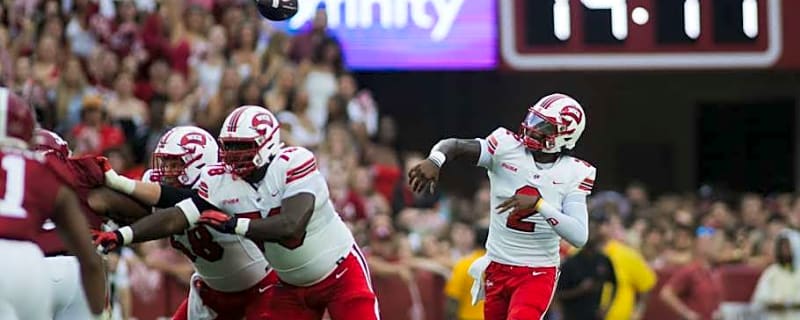 College football QB enters transfer portal before seventh season