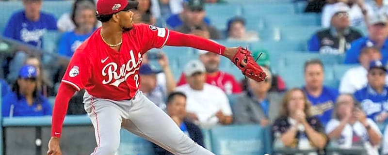 Cincinnati Reds Ace Hunter Greene Surprises High School Players With Special Gift