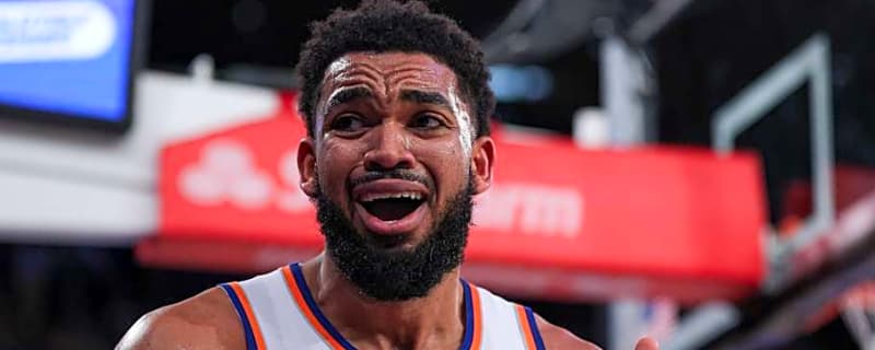 Struggling Knicks Star Reacts to Boos After Mavericks Loss