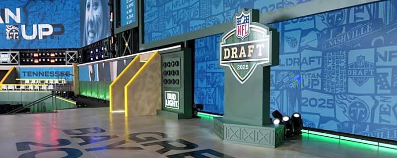 A Very Early New York Giants 2026 NFL Mock Draft
