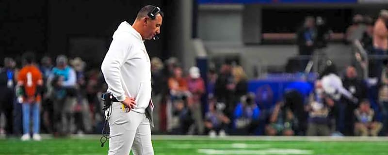 Texas Longhorns, Steve Sarkisian Show Support for Flood Victims