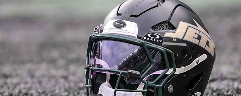 Eagles-Jets Trade Buzz Heats Up Around 25-Year-Old QB