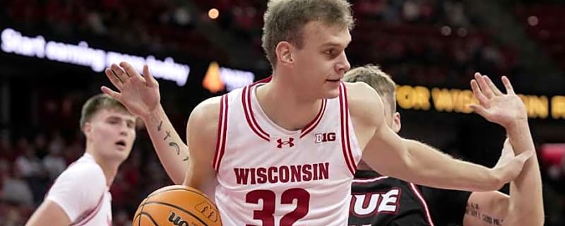 Wisconsin Badgers making surprise change to starting lineup against Northwestern