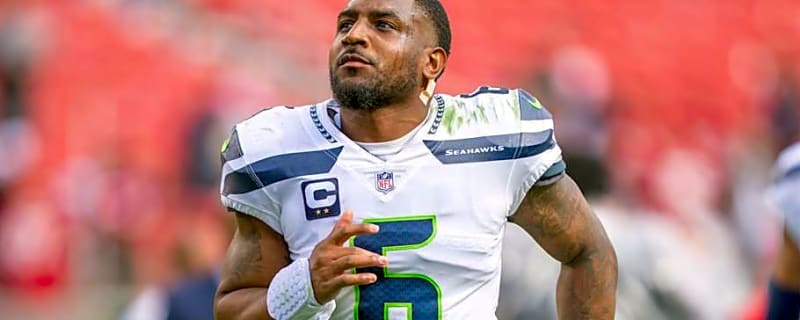 Aged Seahawks Star Hilariously Honest About His Role in Super Bowl Win