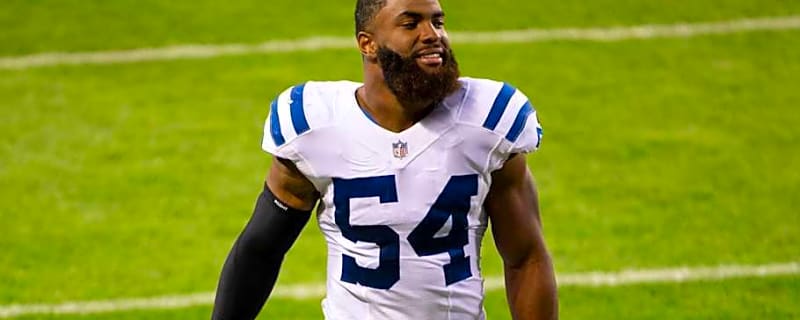 Veteran Colts Linebacker Signs With Bucs