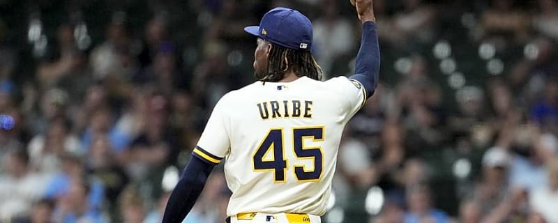 Ex-Brewers Catcher Apologizes for Harsh Criticism of Abner Uribe Incident