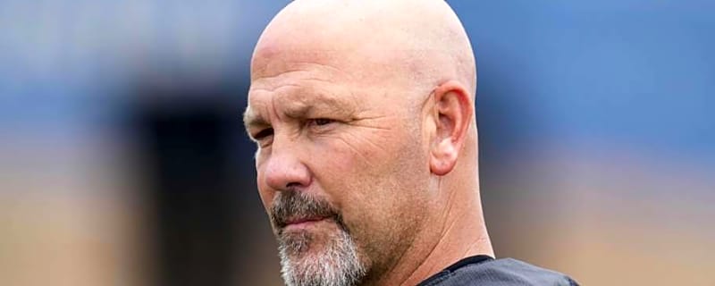 Gus Bradley Buying Into Robert Saleh's Plan For Titans