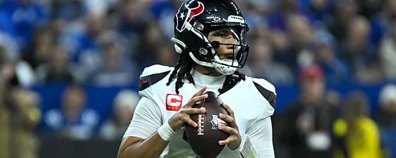 Former NFL MVP Believes Texans Are Becoming a Real Threat