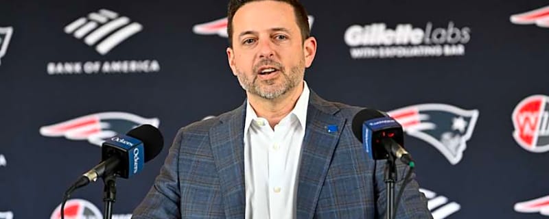 Patriots Blasted for &#39;Foolish&#39; Contract Decision