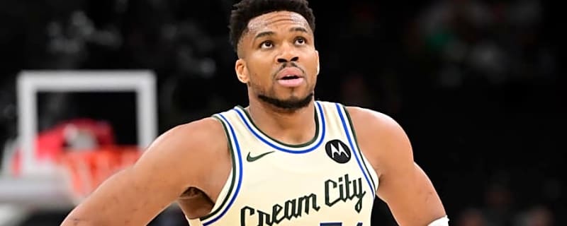 Insider Reveals 2 Major Reasons Lakers May Strike Out on Giannis Antetokounmpo