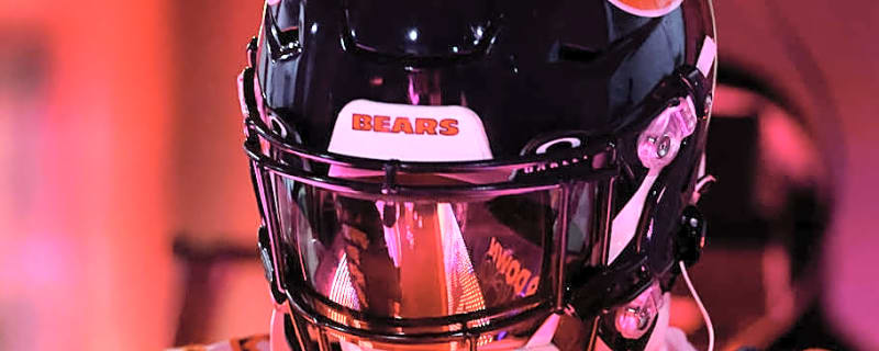 Should the Bears trade DJ Moore after playoff gaffe vs Rams?