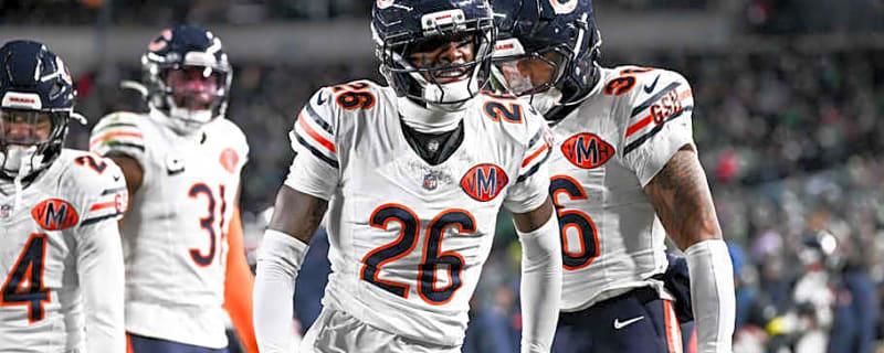 Nahshon Wright and Bears defense take away the hated tush push