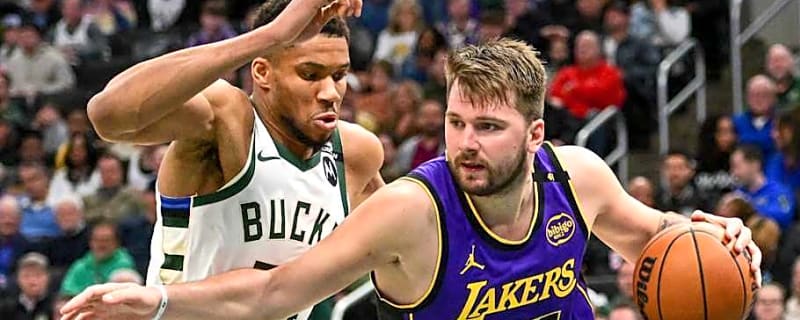 Giannis Antetokounmpo Addresses Playing in New York, Los Angeles