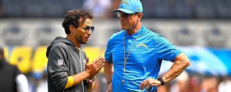 1 Name Keeps Avoiding Blame While Harbaugh, McDaniel Take Heat for Chargers’ Downfall