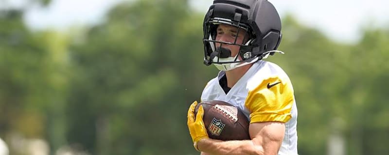 Steelers Rookie RB Suffers Apparent Injury