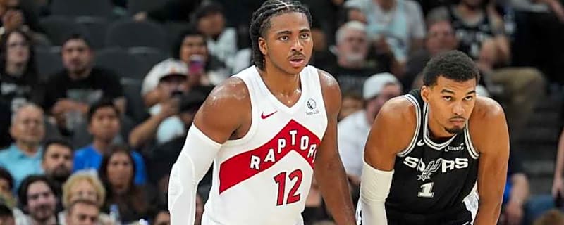 Collin Murray-Boyles Scores 19, First NBA Points in Raptors&#39; Loss