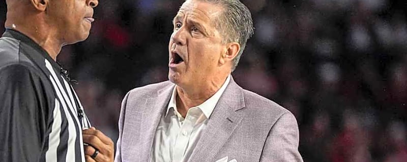 Arkansas rallies, sputters late as Georgia pulls away in Athens