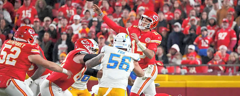 Analyst Doubts the Chiefs&#39; Division Hopes, Favors Rivals