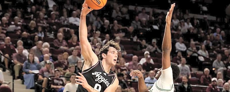 Three Point Fest Powers Texas A&M Past Manhattan