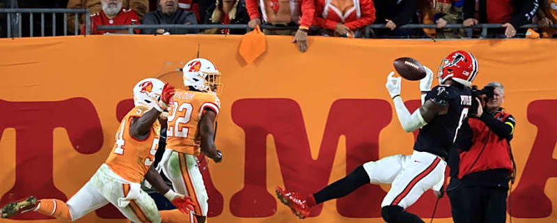 Falcons Stun Buccaneers After Record Penalties in TNF Thriller