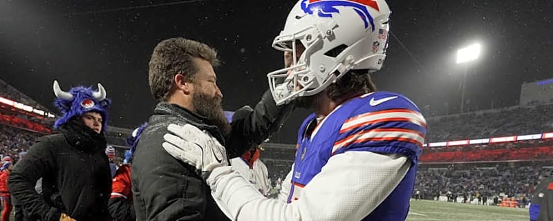 Bills&#39; backer Ryan Fitzpatrick tabs &#39;best&#39; QB matchup greatest active NFL rivalry
