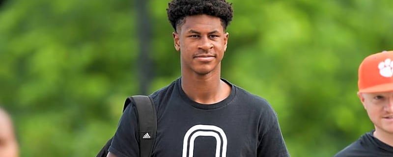 Alabama's Elite 5-Star Commitment Ranked as SEC Top-Rated QB Recruit