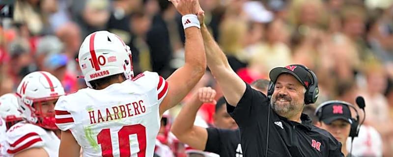 Huskers Hope Tight-Knit Locker Room Translates into Victories