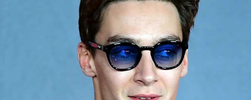 Alex Albon&#39;s Near-Miss Fine 'Better than Carlos’ Poop' according to George Russell