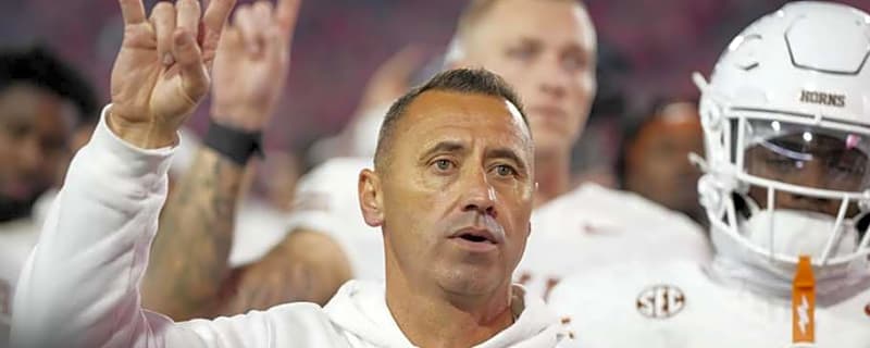 New Texas Longhorns LB Lands Inside PFF's Top 101 Players of 2025