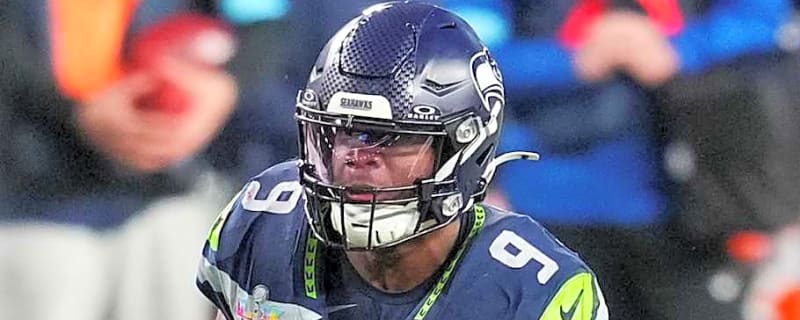 Three Running Backs Seahawks Could Sign If Ken Walker Leaves
