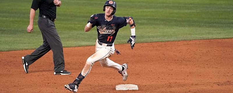 No. 2 Texas Preparing for Heavyweight Series Against No.5 Auburn