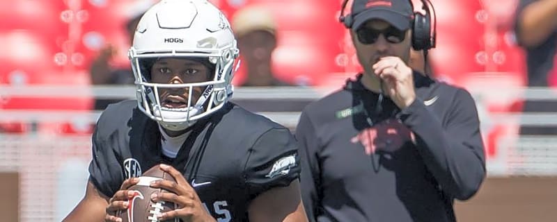 Razorbacks' Coach Biggest Test of QB1 Battle Comes Down to Command