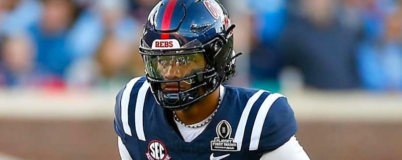 If Simmons hits portal, Razorbacks can’t afford to hesitate at QB