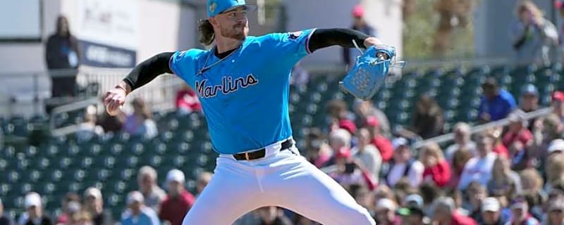 Marlins Veteran Just Waiting to Be Replaced By Top Prospect After Making Roster