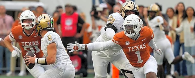 Colin Simmons Says Texas' Biggest Defensive Strength Isn't a Player