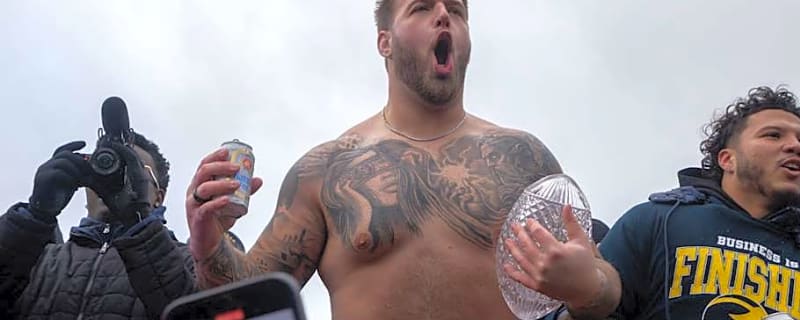 Dallas Cowboys send Super Bowl champion OL to IR to make room for WR