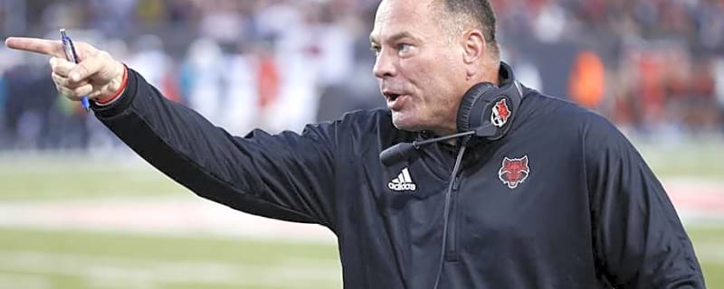 Coveted dual-threat quarterback entering college football transfer portal