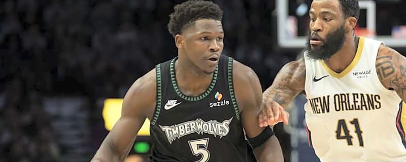 Isolated in the West, Wolves Are the Obvious Choice to Move East